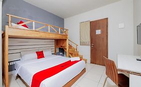 Reddoorz Plus Near Asia Afrika 3